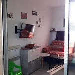 Accueillant A 32 M² Avec Balcon *
