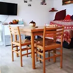 Accueillant A 32 M² Avec Balcon *