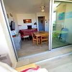 Accueillant A 32 M² Avec Balcon