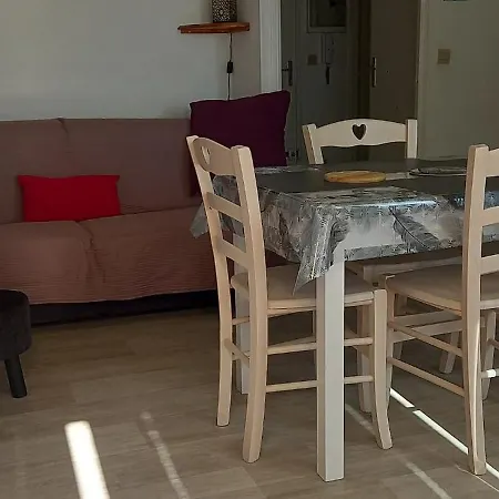 Апартаменты Accueillant A 32 M² Avec Balcon *
